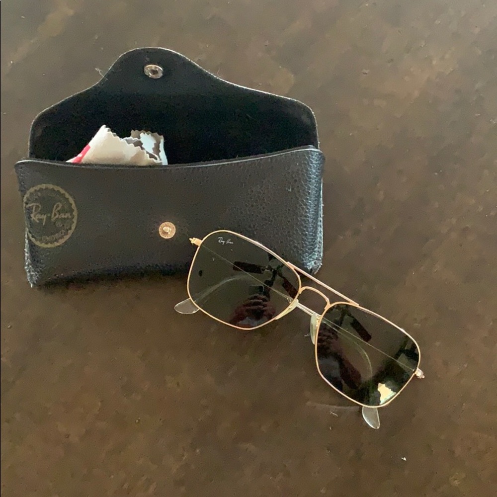 Ray band aviators